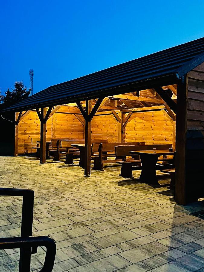 Hotelik Luna Jarosław Exterior foto