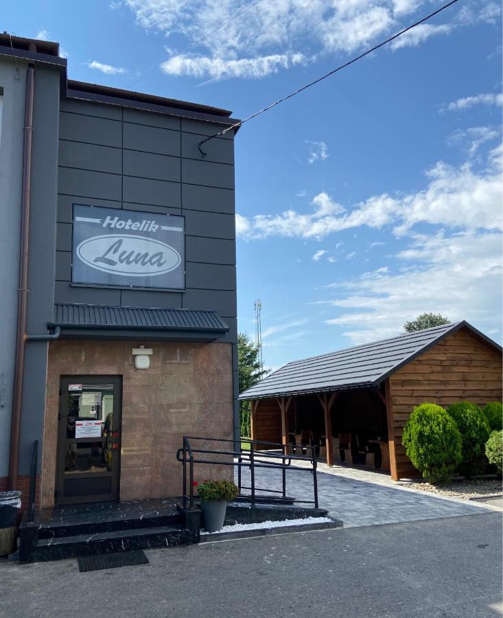 Hotelik Luna Jarosław Exterior foto