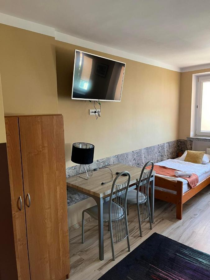 Hotelik Luna Jarosław Exterior foto